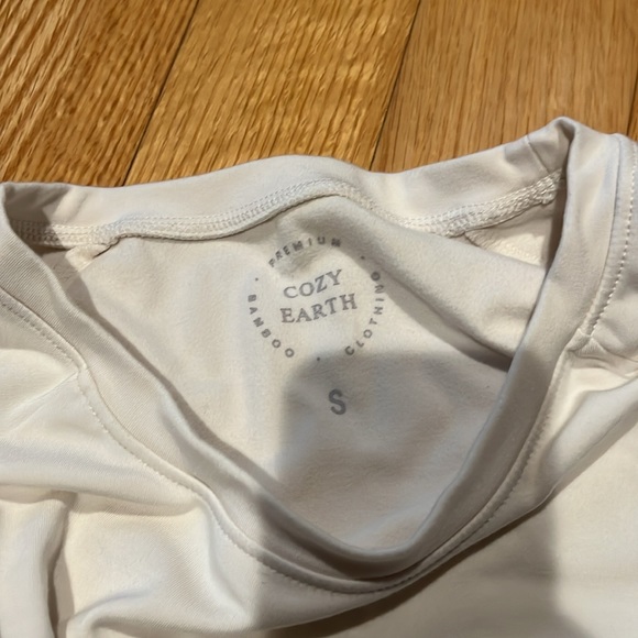 Cozy Earth off white sleep set - Picture 6 of 12